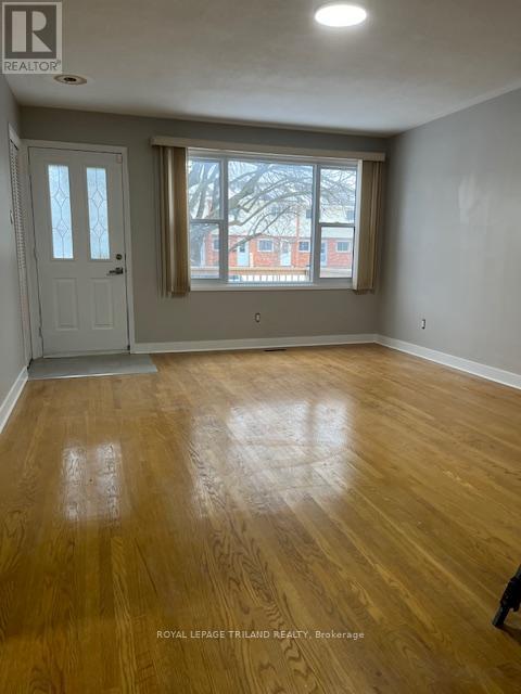 Main - 46 Wellesley Crescent, London East, Ontario  N5V 1J7 - Photo 2 - X12640336