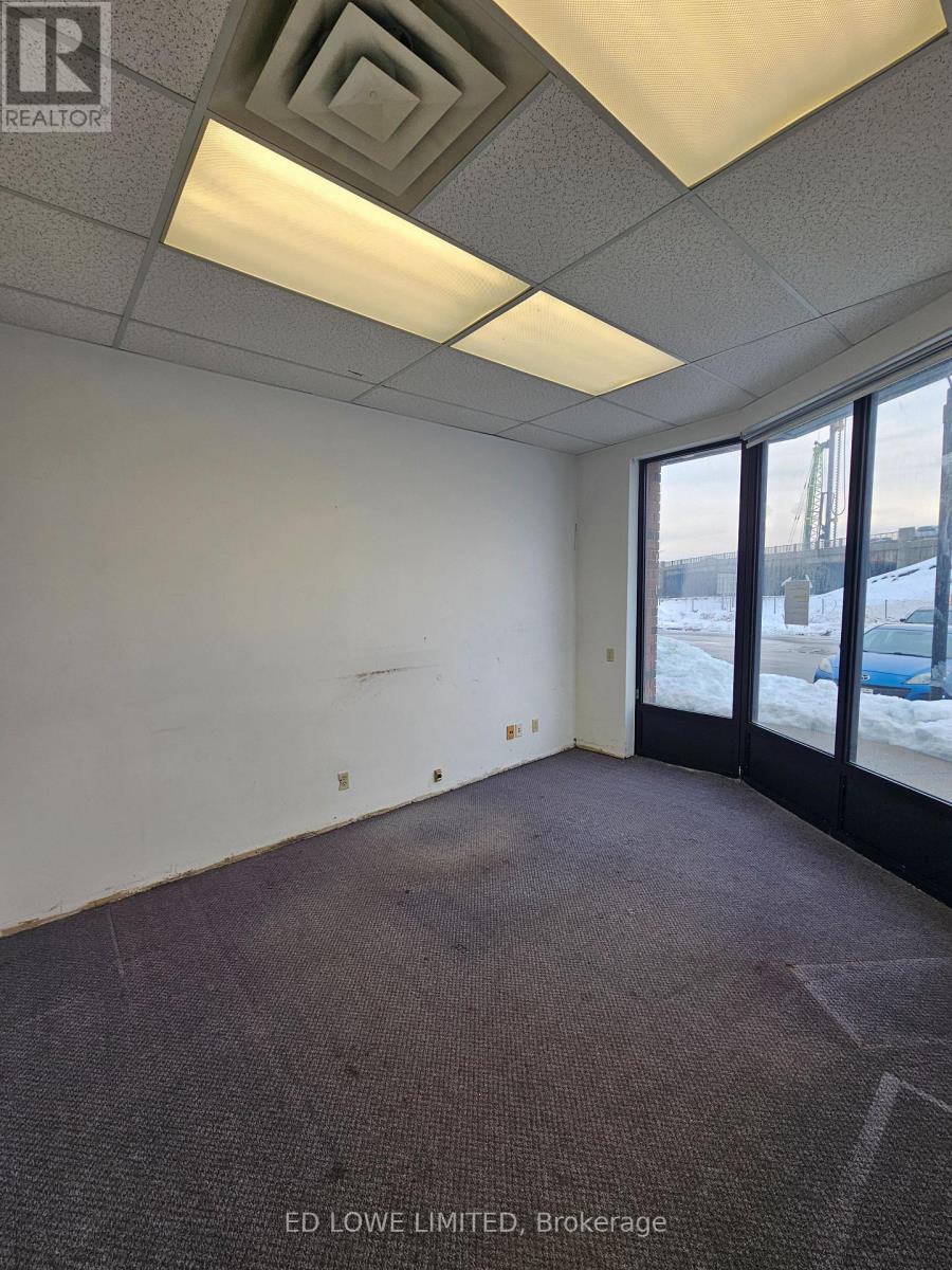 43 - 35 Cedar Pointe Drive, Barrie, Ontario  L4N 5R7 - Photo 5 - S12511538