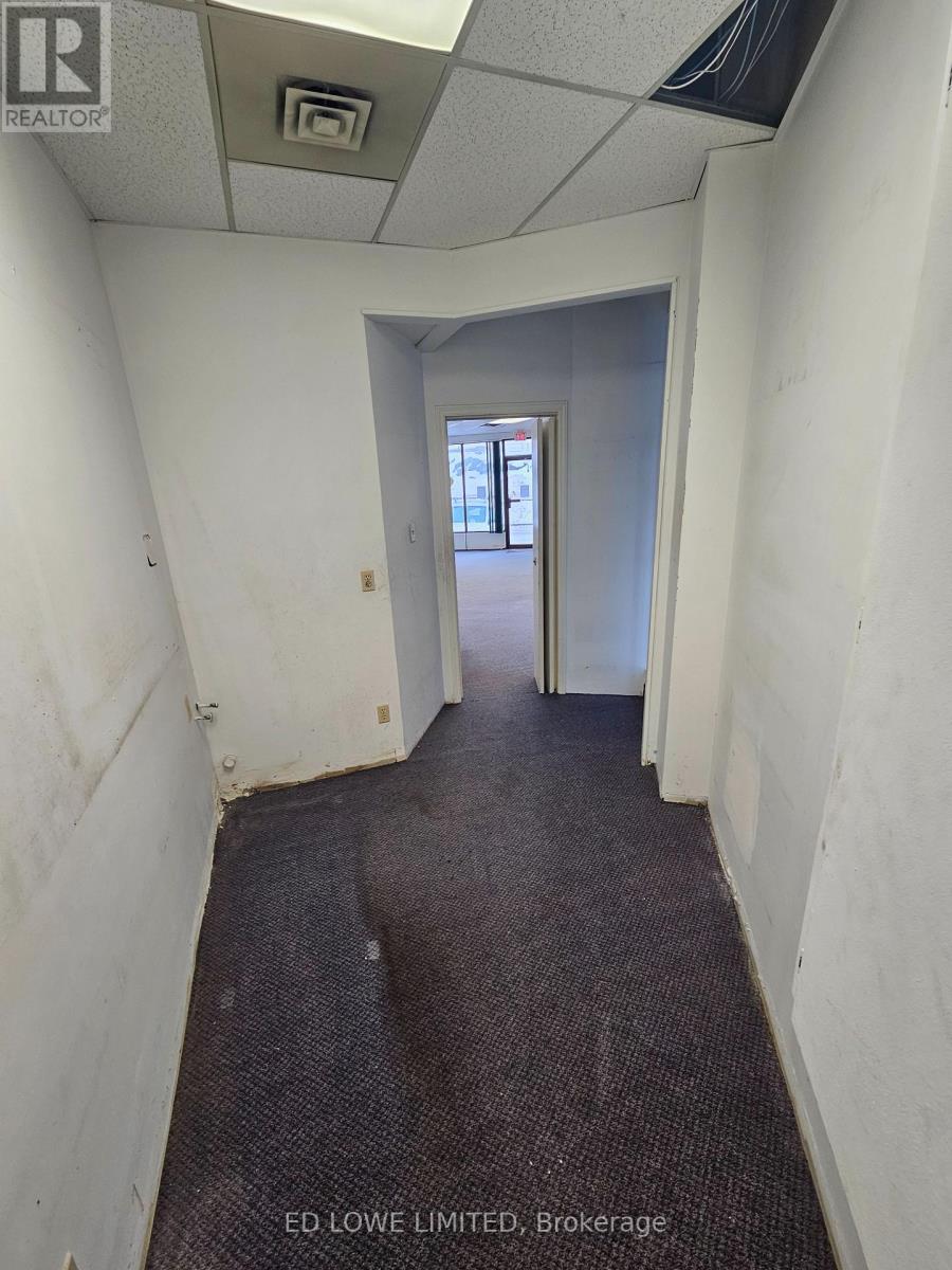 43 - 35 Cedar Pointe Drive, Barrie, Ontario  L4N 5R7 - Photo 3 - S12511538