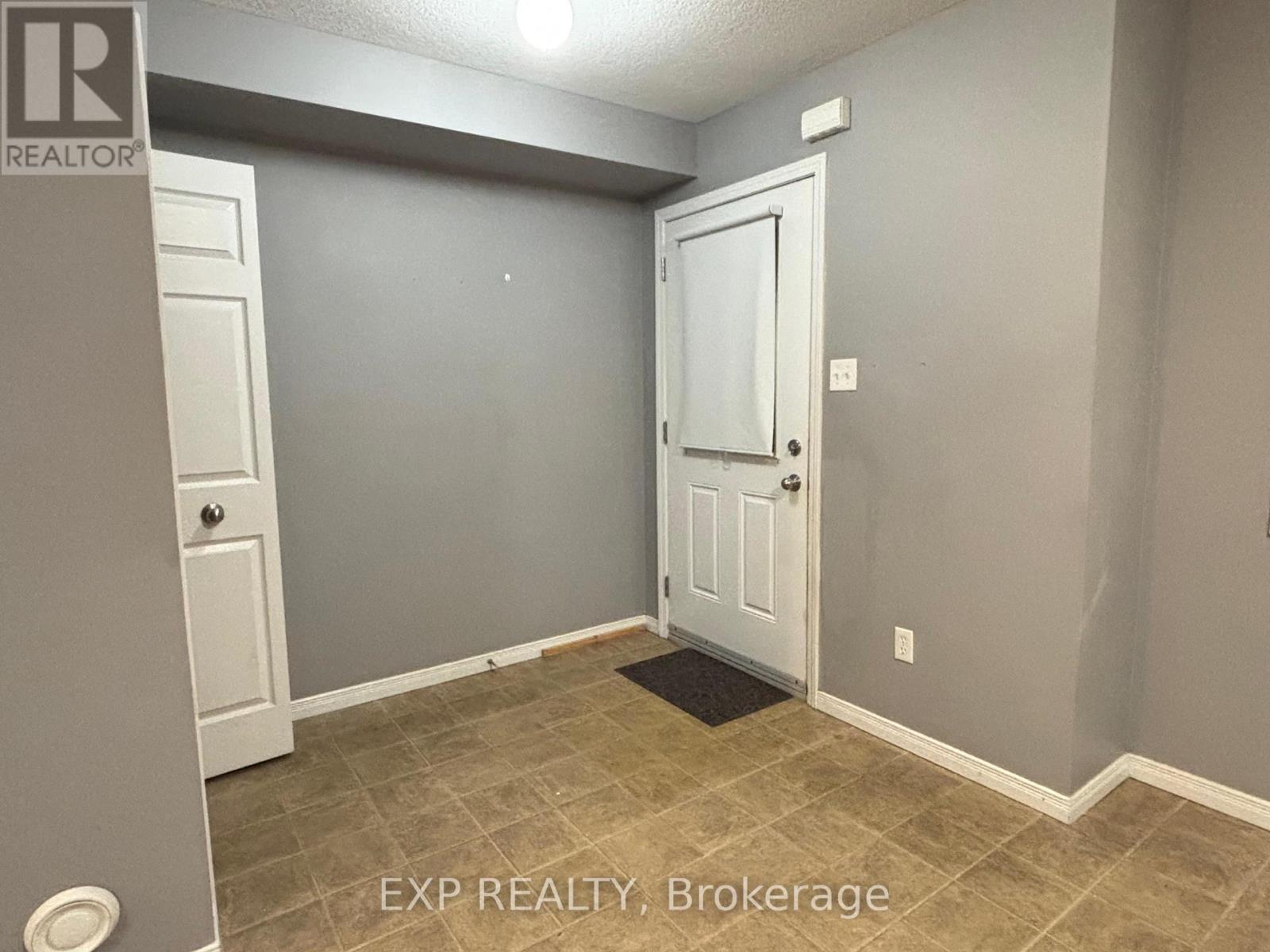 12a - 50 Howe Drive, Kitchener, Ontario  N2E 0A3 - Photo 22 - X12603544