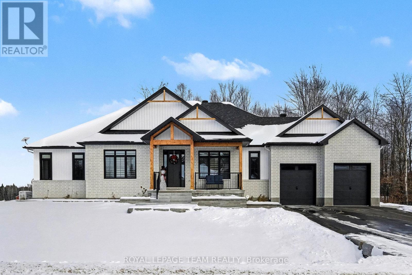 1685 TRIZISKY STREET, North Dundas, Ontario