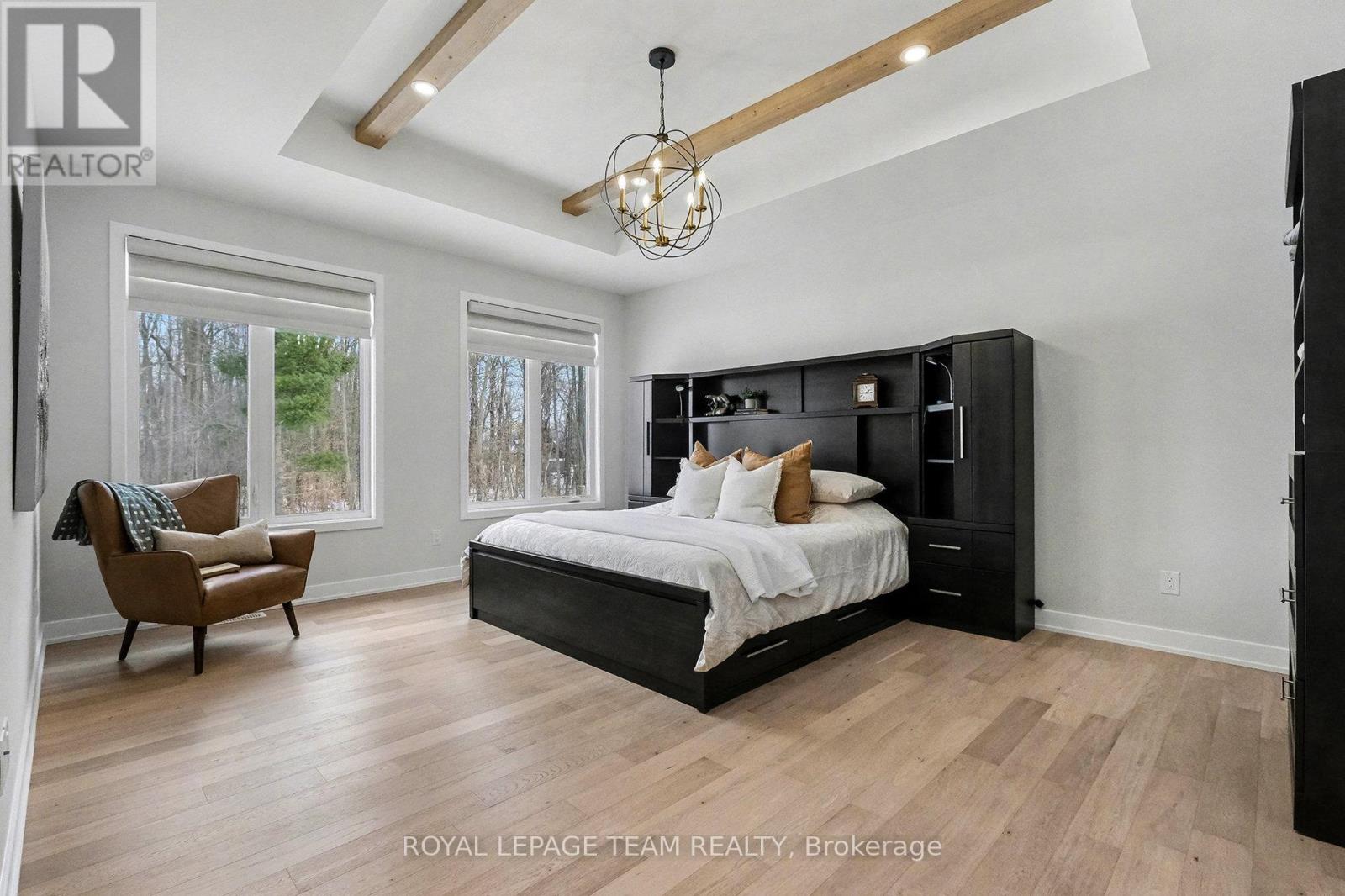 1685 Trizisky Street, North Dundas, Ontario  K0E 1S0 - Photo 21 - X12640308