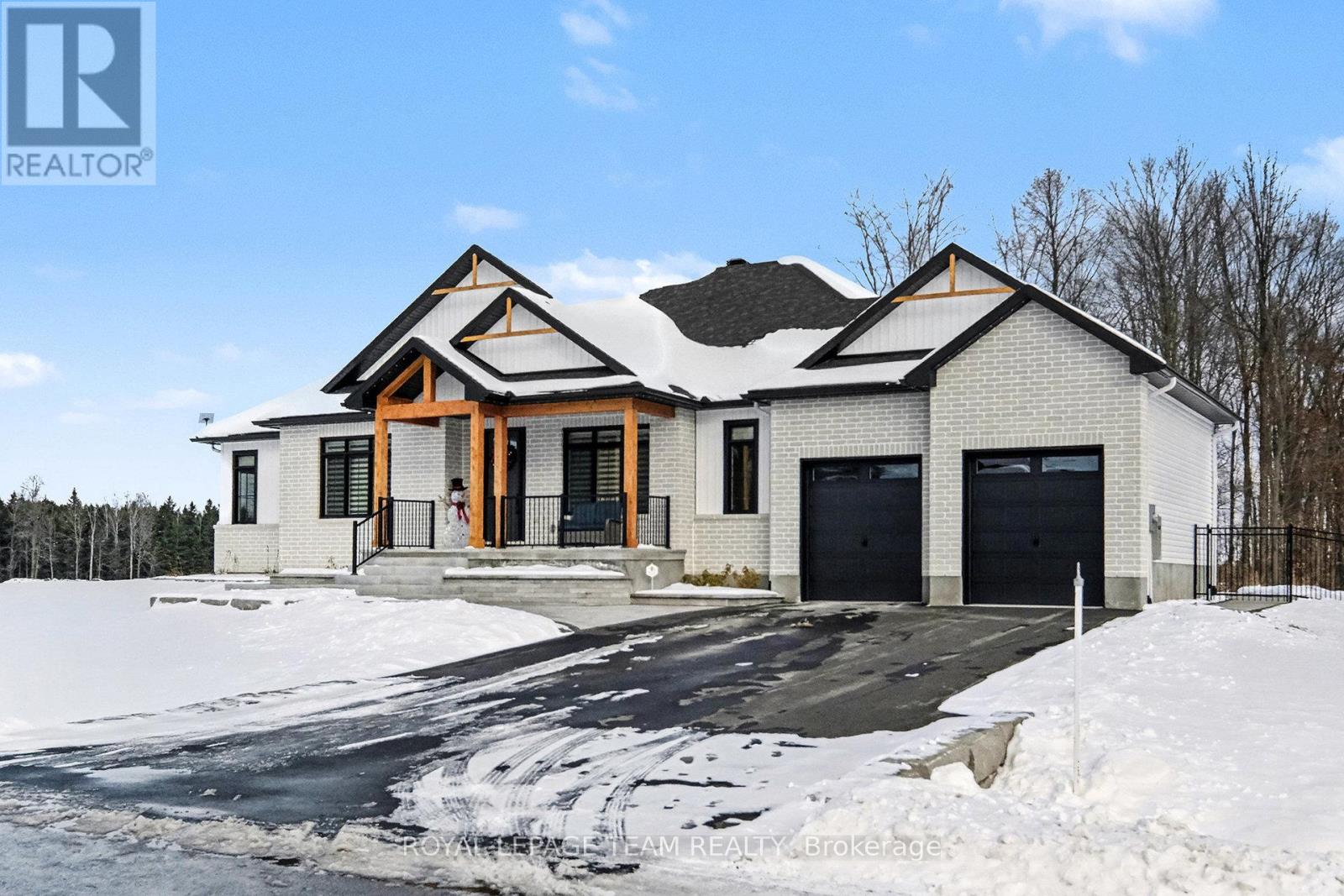 1685 Trizisky Street, North Dundas, Ontario  K0E 1S0 - Photo 3 - X12640308