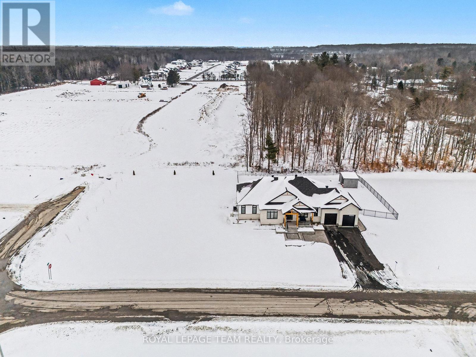 1685 Trizisky Street, North Dundas, Ontario  K0E 1S0 - Photo 38 - X12640308