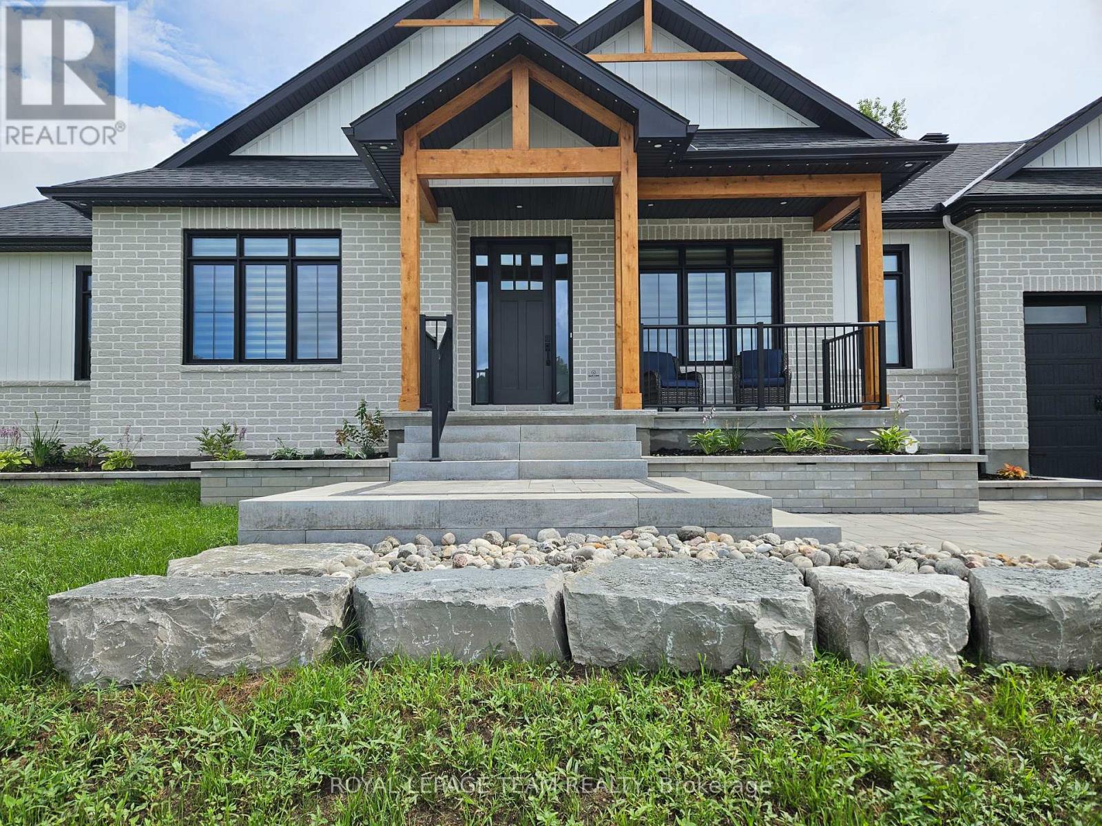 1685 Trizisky Street, North Dundas, Ontario  K0E 1S0 - Photo 42 - X12640308