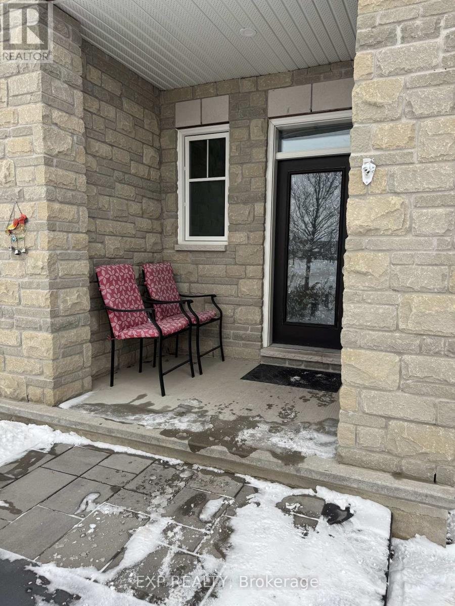 231 Brambling Way, Ottawa, Ontario  K2J 0E4 - Photo 2 - X12640344