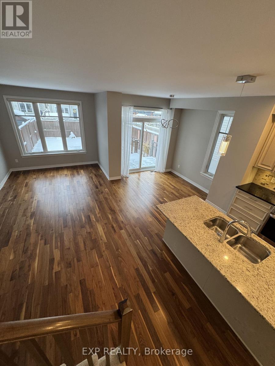 231 Brambling Way, Ottawa, Ontario  K2J 0E4 - Photo 6 - X12640344