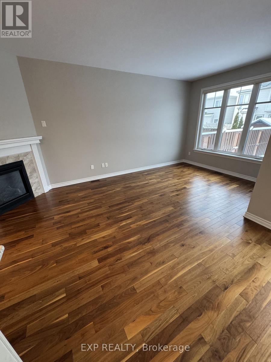 231 Brambling Way, Ottawa, Ontario  K2J 0E4 - Photo 7 - X12640344