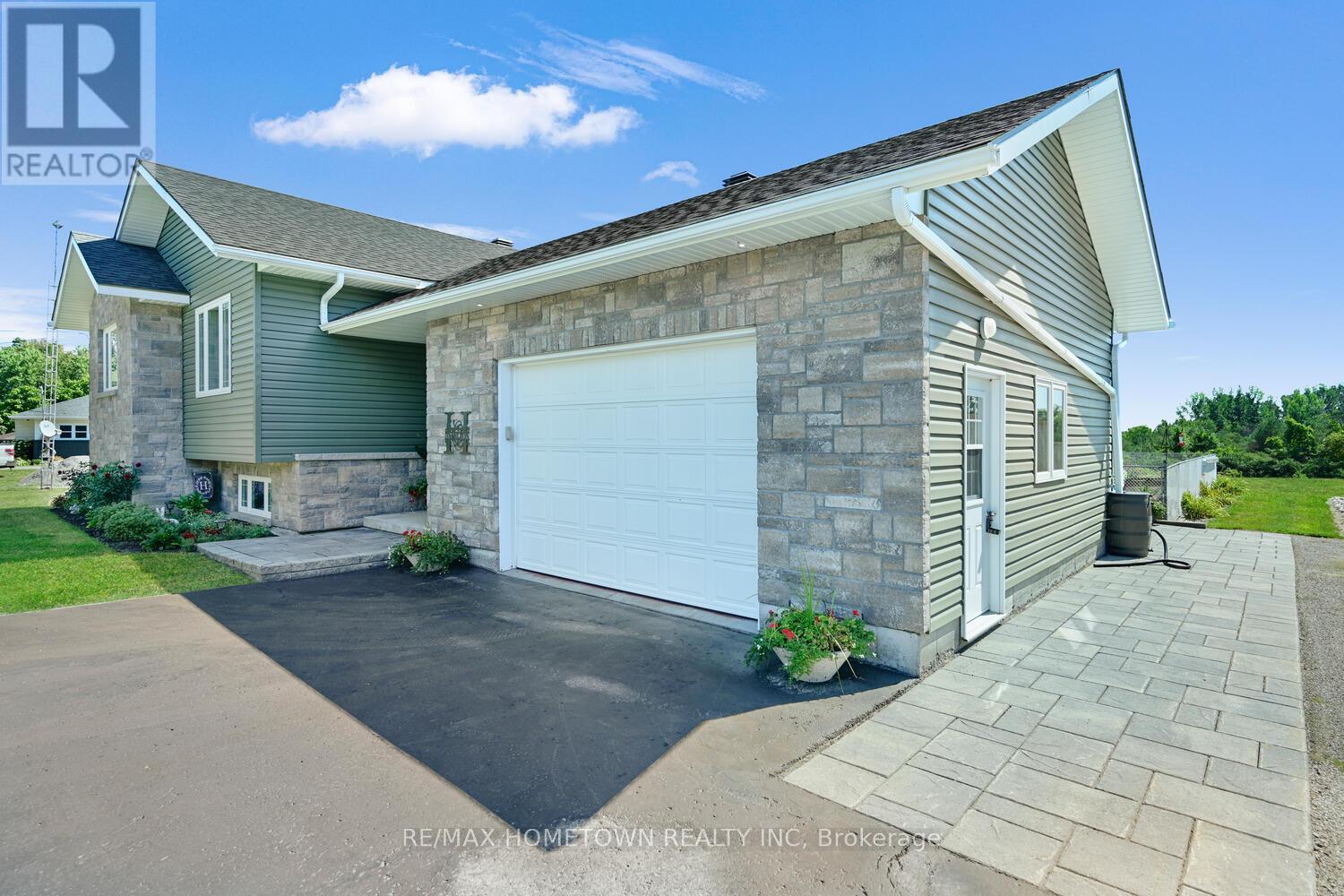 2915 2nd Concession, Elizabethtown-Kitley, Ontario  K6V 5T1 - Photo 8 - X12640364