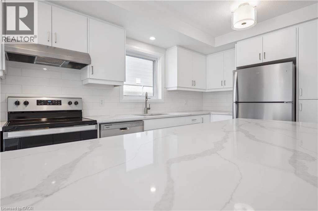 15 Stauffer Woods Trail Unit# C9, Kitchener, Ontario N2P 2P4 - Photo 7 - 40794072