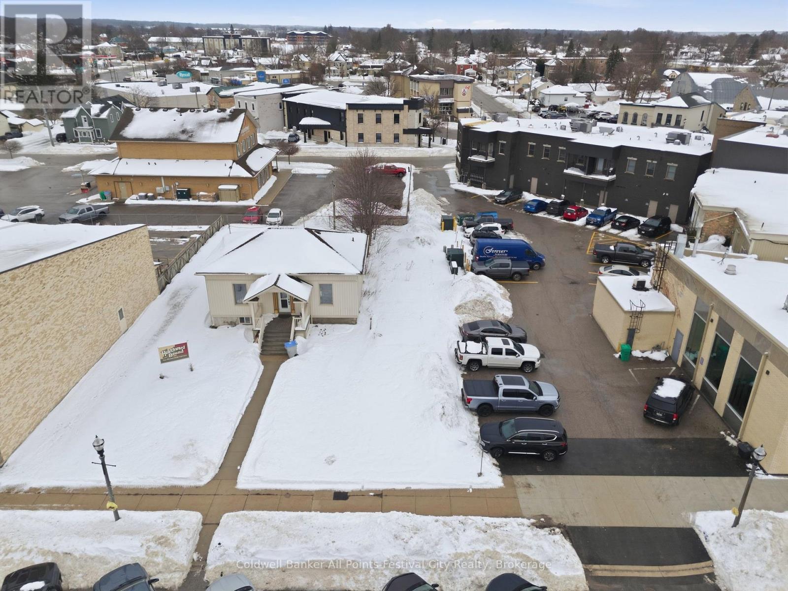 38 East Street, Goderich, Ontario  N7A 1N3 - Photo 5 - X12640376