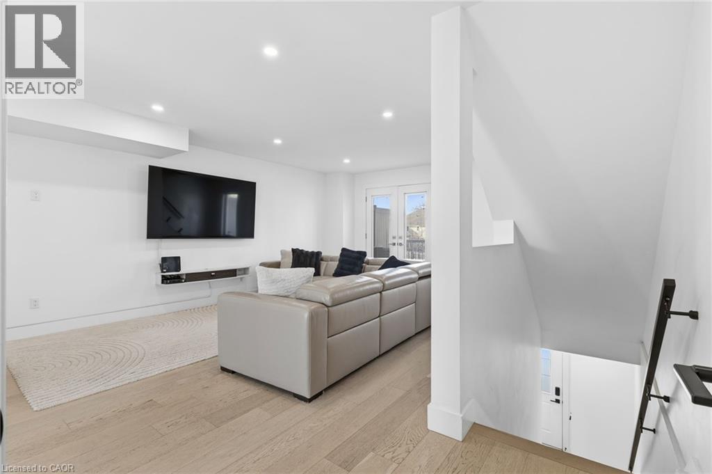 1253 Silvan Forest Drive Unit# 7, Burlington, Ontario  L7M 0B7 - Photo 9 - 40793957