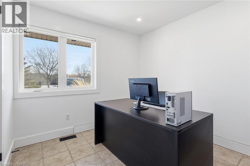 1253 Silvan Forest Drive Unit# 7, Burlington, Ontario  L7M 0B7 - Photo 33 - 40793957