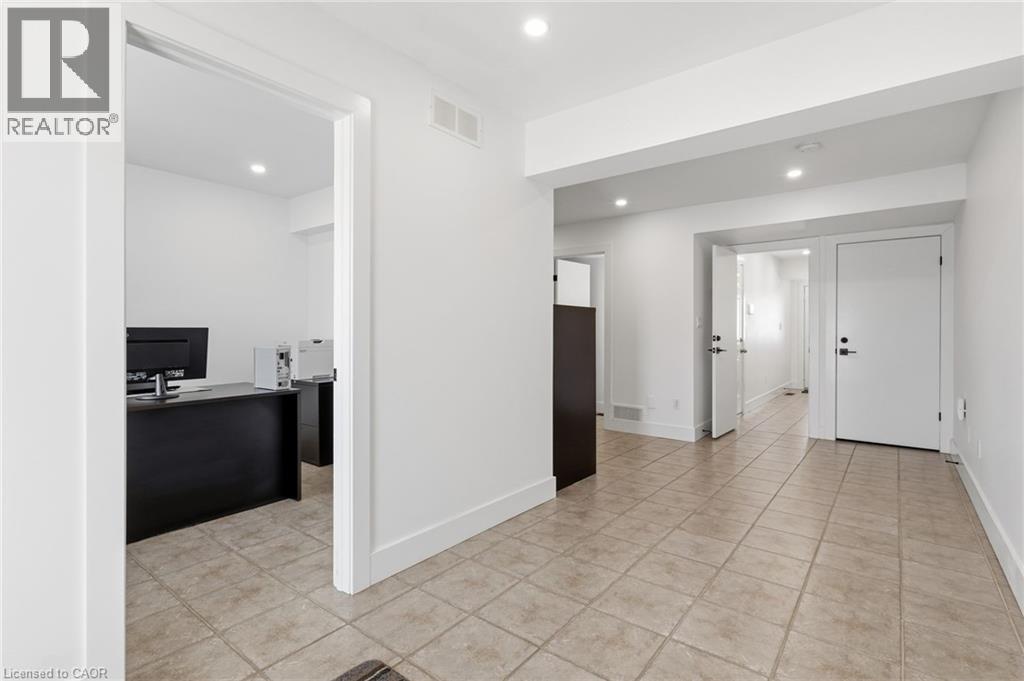 1253 Silvan Forest Drive Unit# 7, Burlington, Ontario  L7M 0B7 - Photo 31 - 40793957