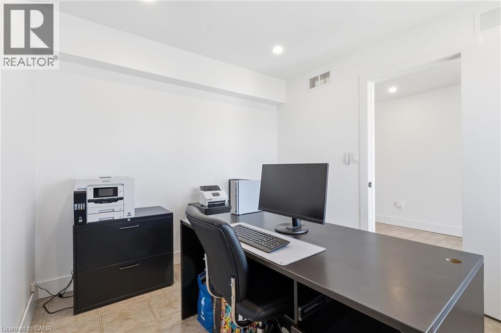 1253 Silvan Forest Drive Unit# 7, Burlington, Ontario  L7M 0B7 - Photo 34 - 40793957