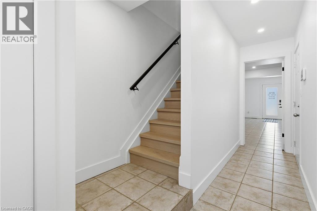 1253 Silvan Forest Drive Unit# 7, Burlington, Ontario  L7M 0B7 - Photo 29 - 40793957