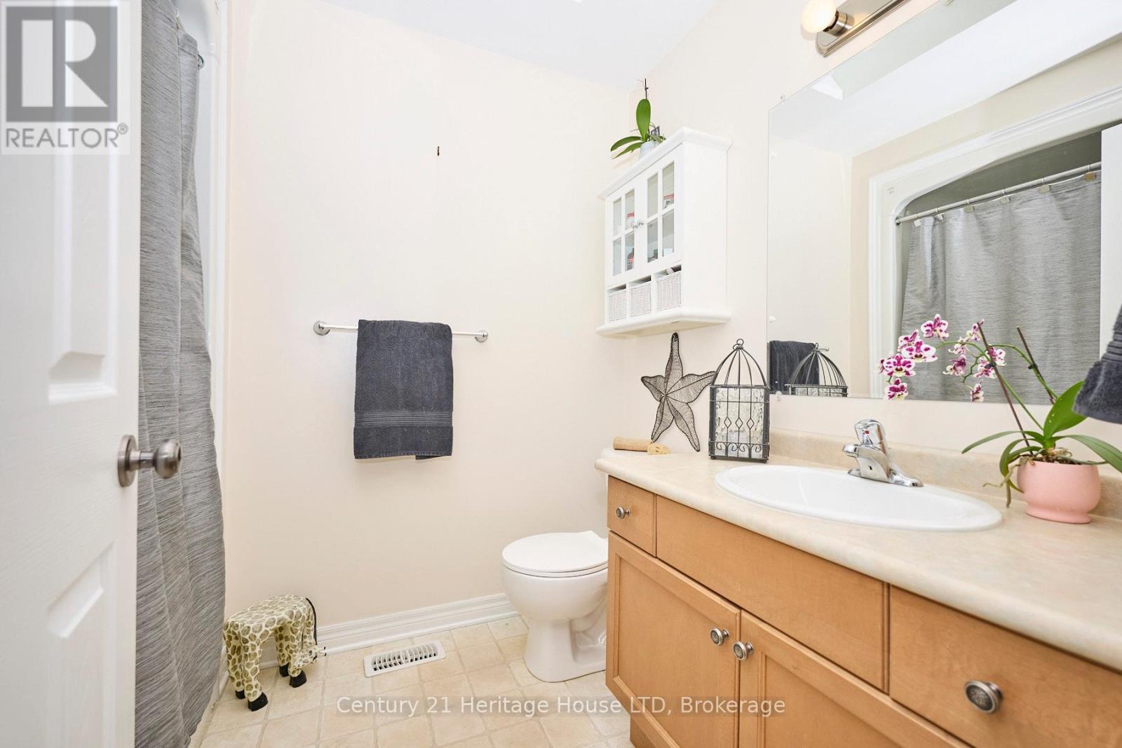 665 Grandview Road, Fort Erie, Ontario  L2A 4V4 - Photo 11 - X12249273