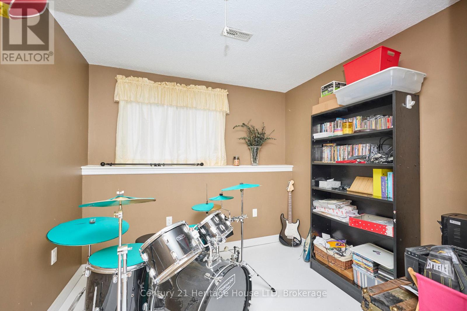 665 Grandview Road, Fort Erie, Ontario  L2A 4V4 - Photo 25 - X12249273