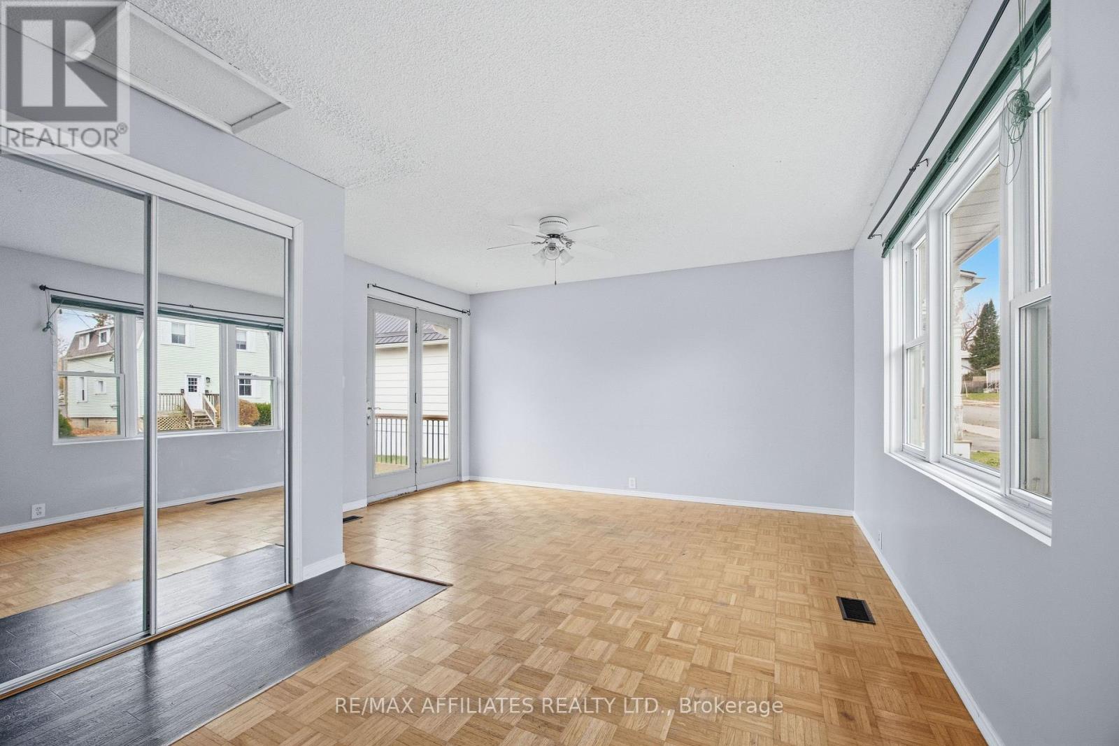 18 Cockburn Street, Perth, Ontario  K7H 2A9 - Photo 12 - X12508224