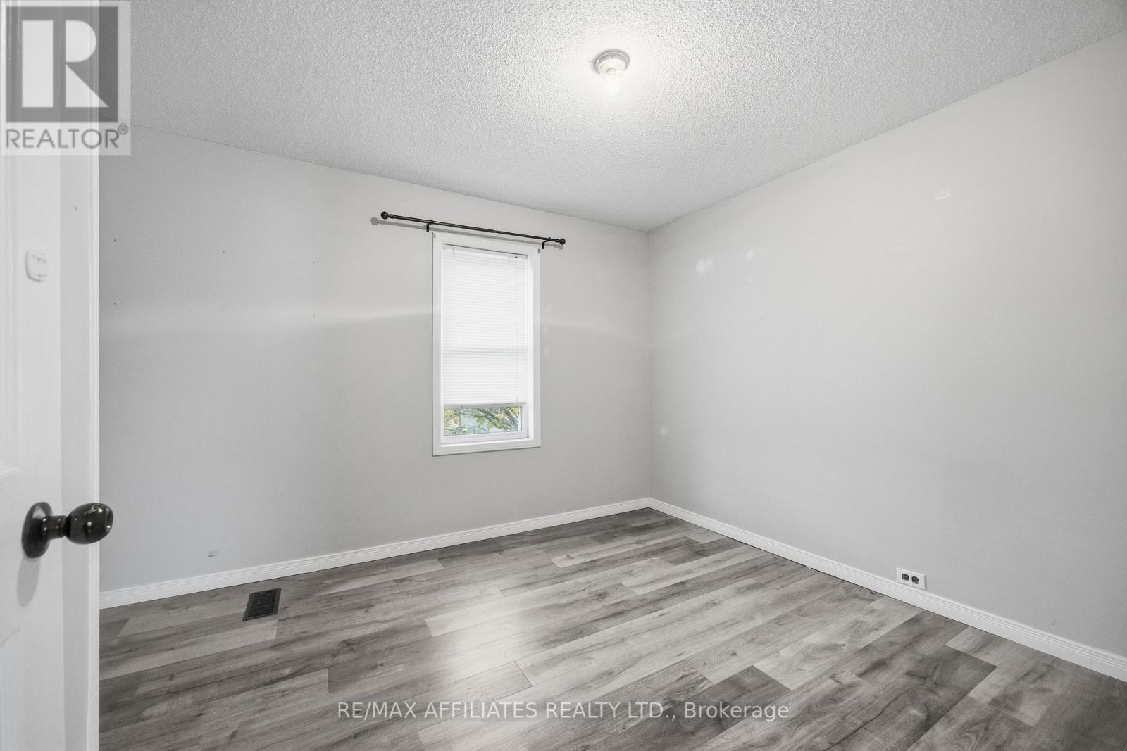 18 Cockburn Street, Perth, Ontario  K7H 2A9 - Photo 18 - X12508224