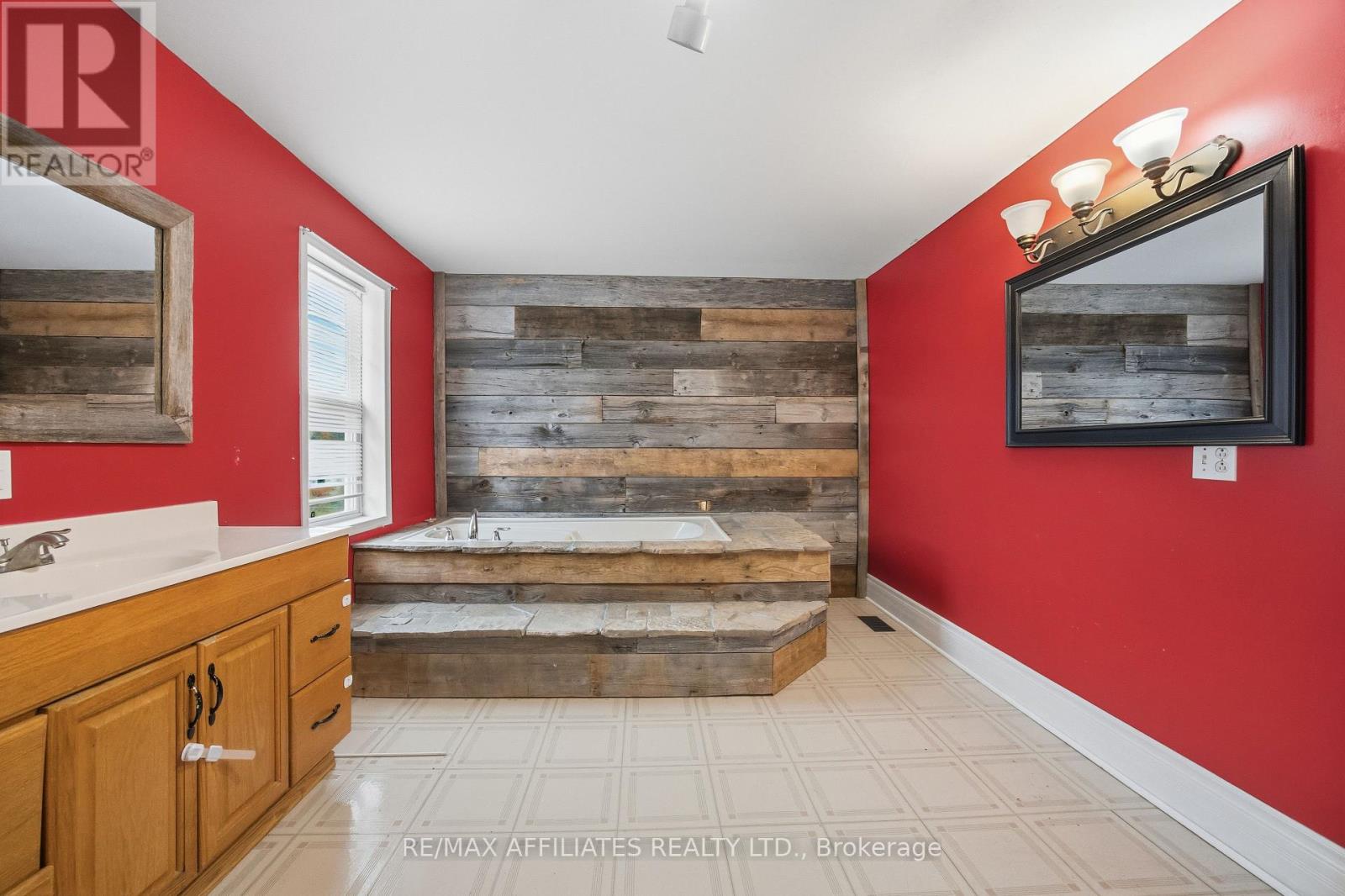 18 Cockburn Street, Perth, Ontario  K7H 2A9 - Photo 21 - X12508224