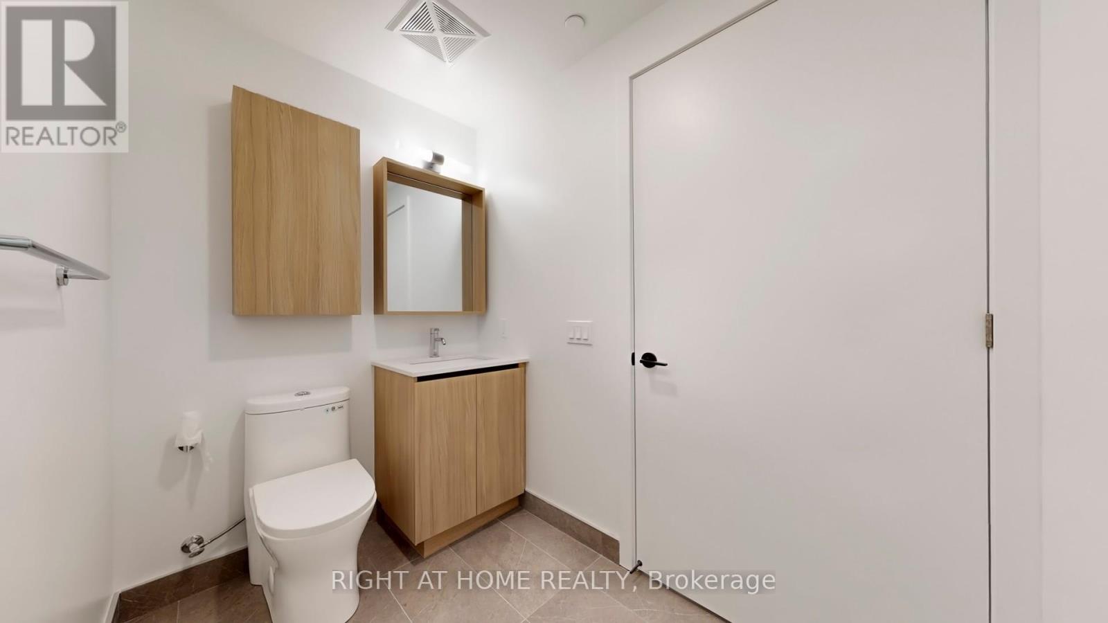 1702 - 35 Parliament Street, Toronto (Waterfront Communities), Ontario  M5A 0Z5 - Photo 17 - C12640334