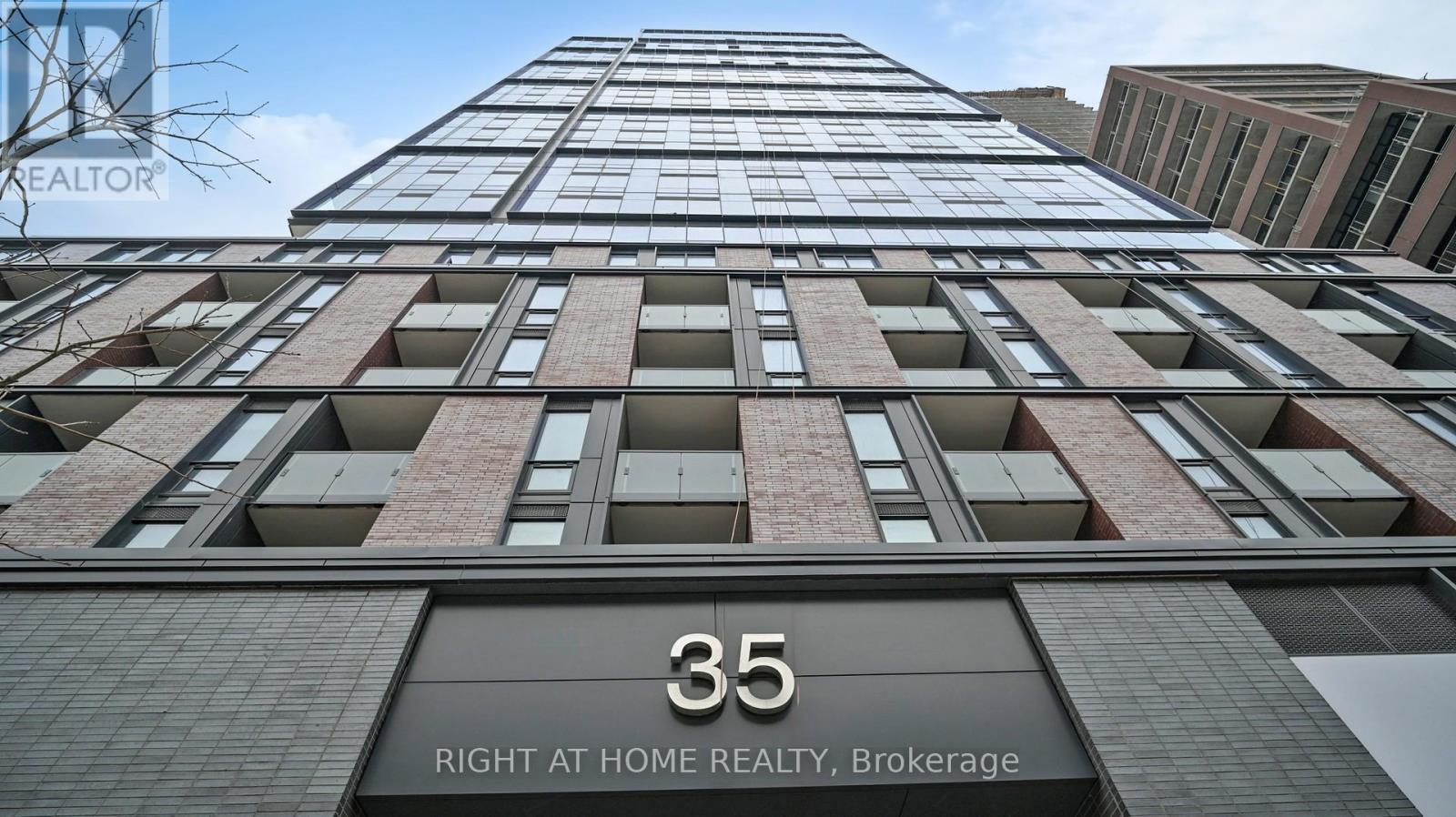 1702 - 35 Parliament Street, Toronto (Waterfront Communities), Ontario  M5A 0Z5 - Photo 2 - C12640334