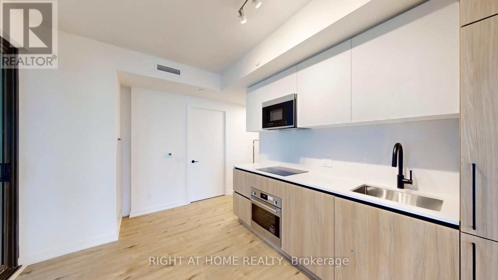 1702 - 35 Parliament Street, Toronto (Waterfront Communities), Ontario  M5A 0Z5 - Photo 7 - C12640334