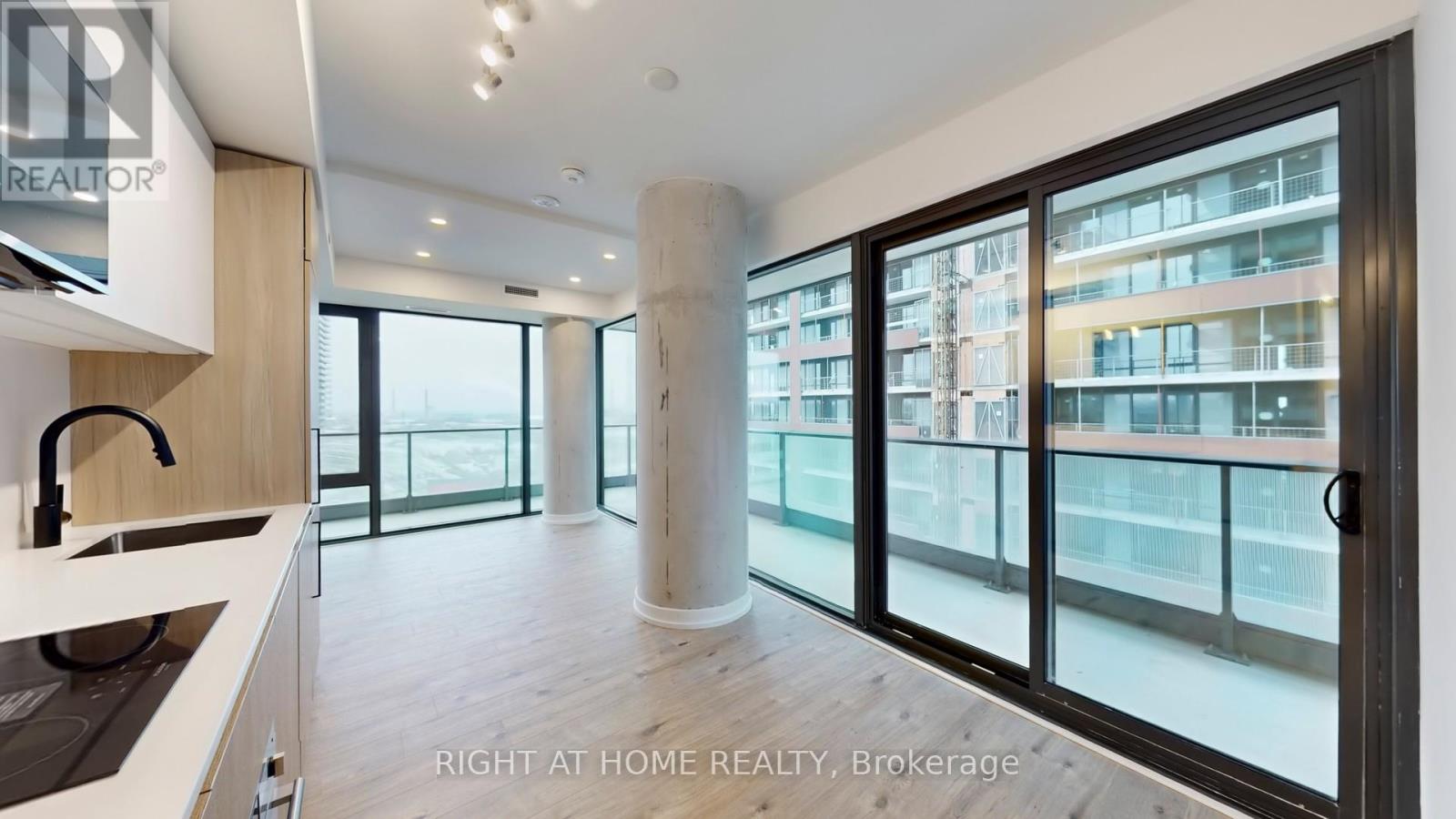 1702 - 35 Parliament Street, Toronto (Waterfront Communities), Ontario  M5A 0Z5 - Photo 9 - C12640334