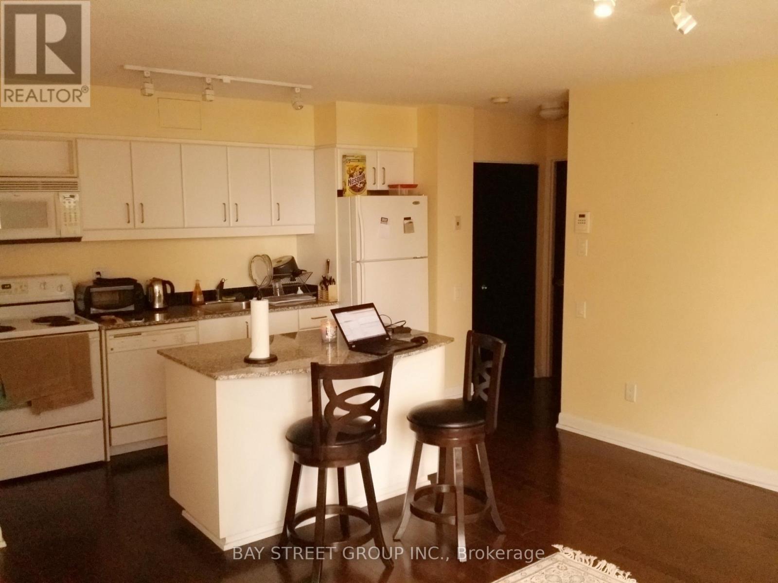 1606 - 33 Sheppard Avenue E, Toronto (Willowdale East), Ontario  M2N 7K1 - Photo 5 - C12640372