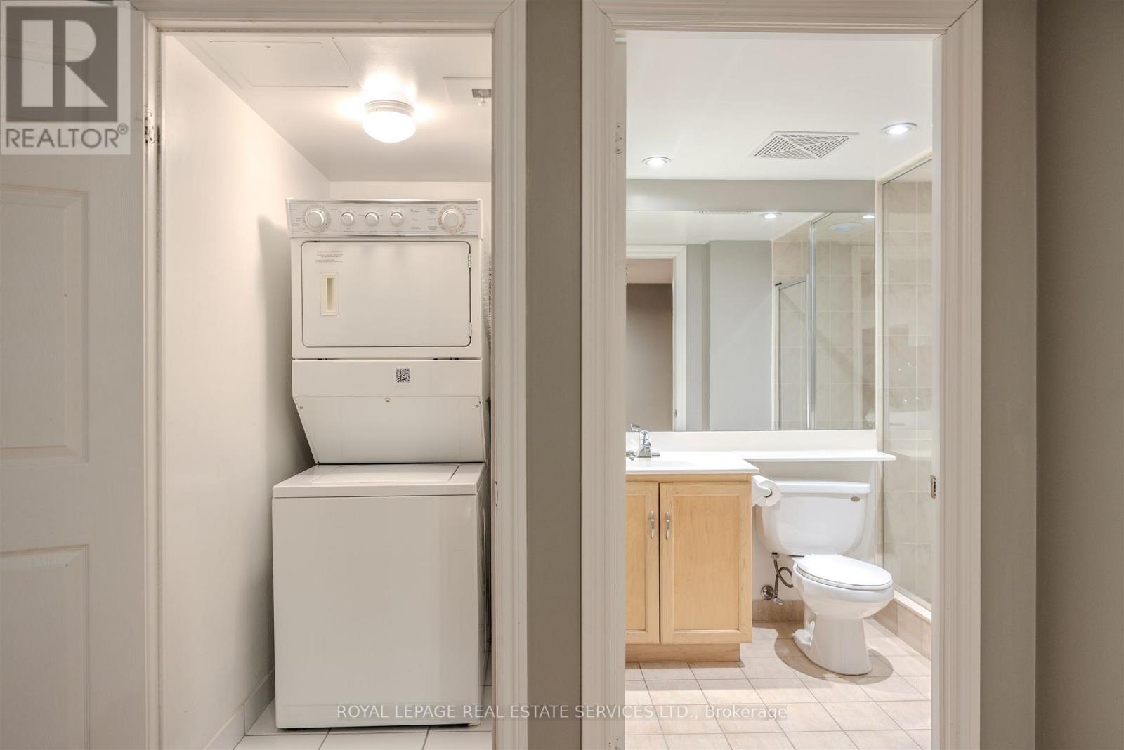 210 - 270 Wellington Street W, Toronto, Ontario  M5V 3P5 - Photo 12 - C12640378