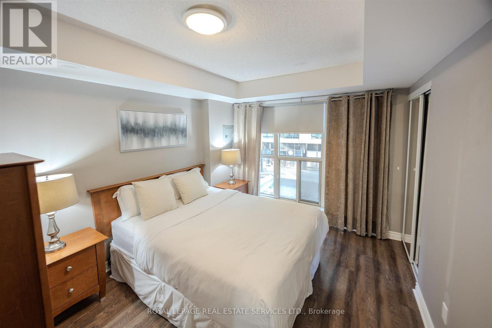 210 - 270 Wellington Street W, Toronto, Ontario  M5V 3P5 - Photo 15 - C12640378