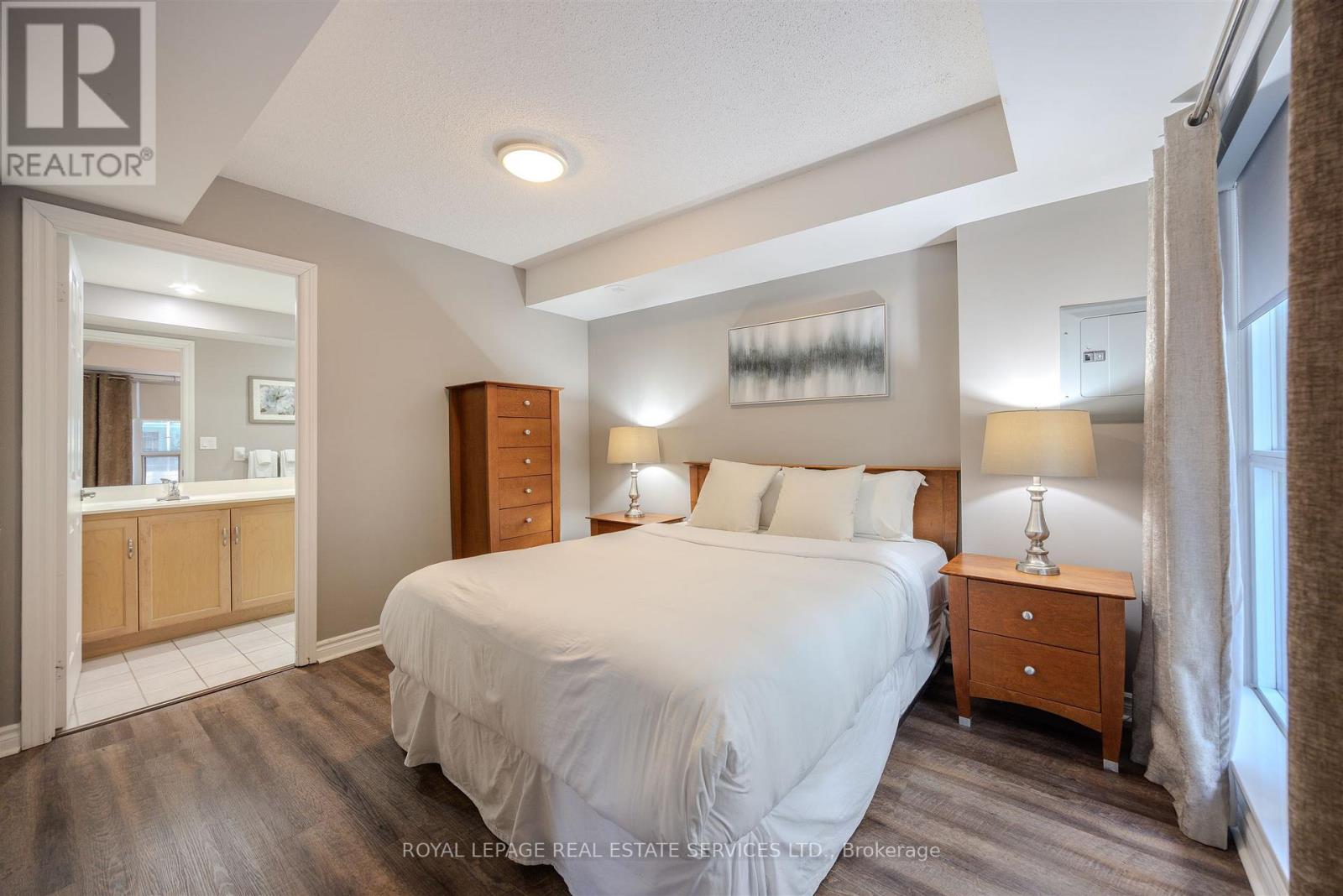 210 - 270 Wellington Street W, Toronto, Ontario  M5V 3P5 - Photo 16 - C12640378