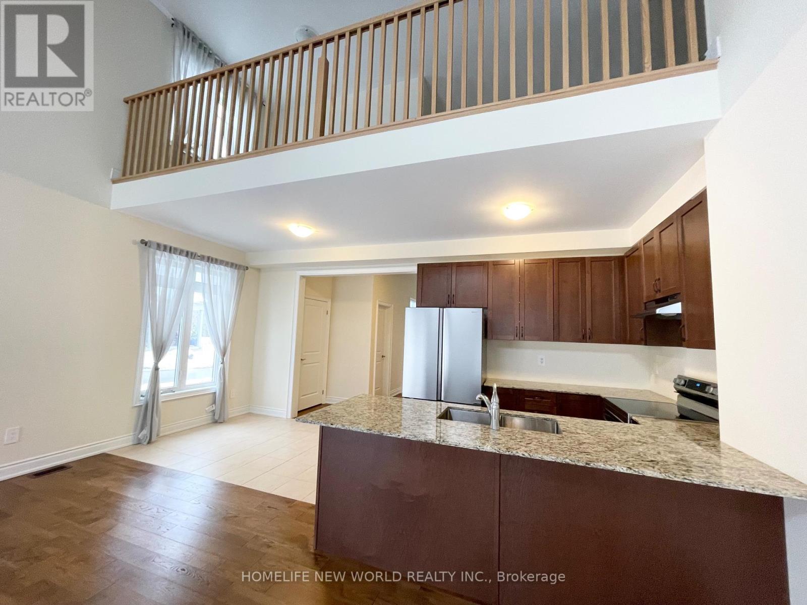 1 Palmira Drive, Georgina, Ontario  L0E 1R0 - Photo 3 - N12574172