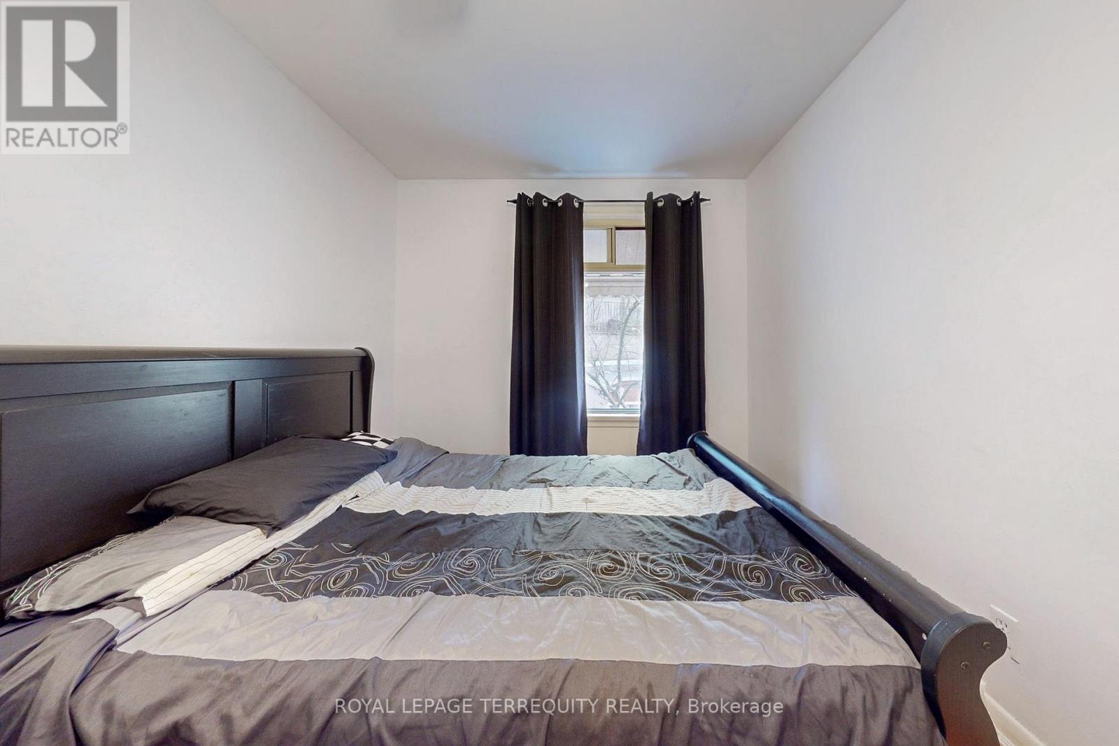 29 Love Crescent, Toronto, Ontario  M4E 1V6 - Photo 15 - E12640314