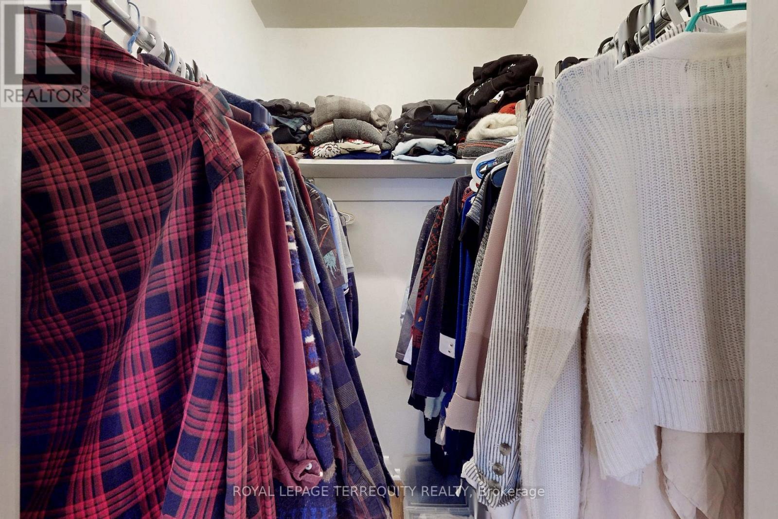 29 Love Crescent, Toronto, Ontario  M4E 1V6 - Photo 25 - E12640314