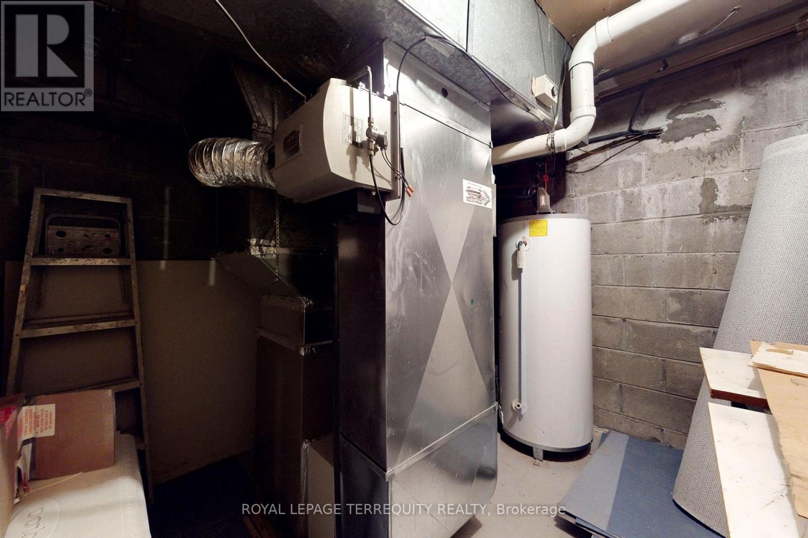 29 Love Crescent, Toronto, Ontario  M4E 1V6 - Photo 33 - E12640316