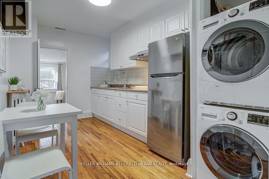 188 O'connor Drive, Toronto, Ontario  M4J 2T1 - Photo 15 - E12640360