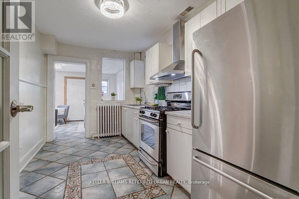 188 O'connor Drive, Toronto, Ontario  M4J 2T1 - Photo 8 - E12640360