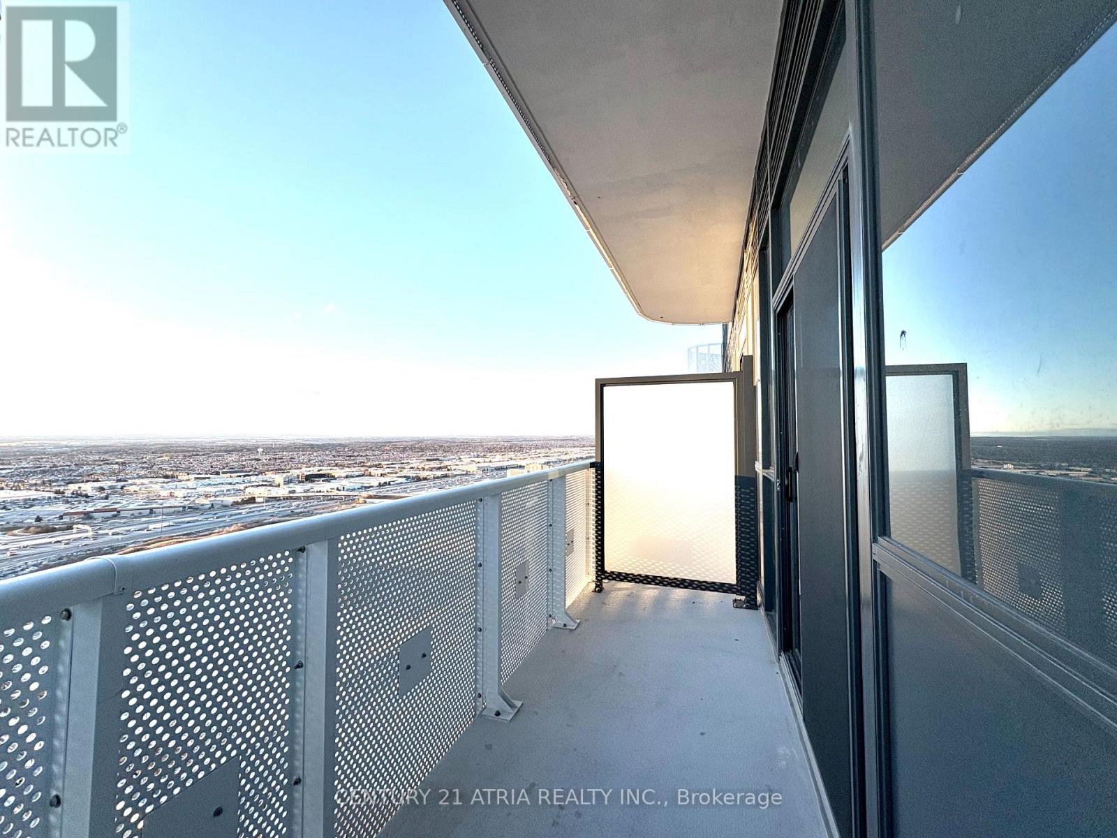 3711 - 8 Interchange Way, Vaughan (Vaughan Corporate Centre), Ontario  L4K 0R2 - Photo 12 - N12640338