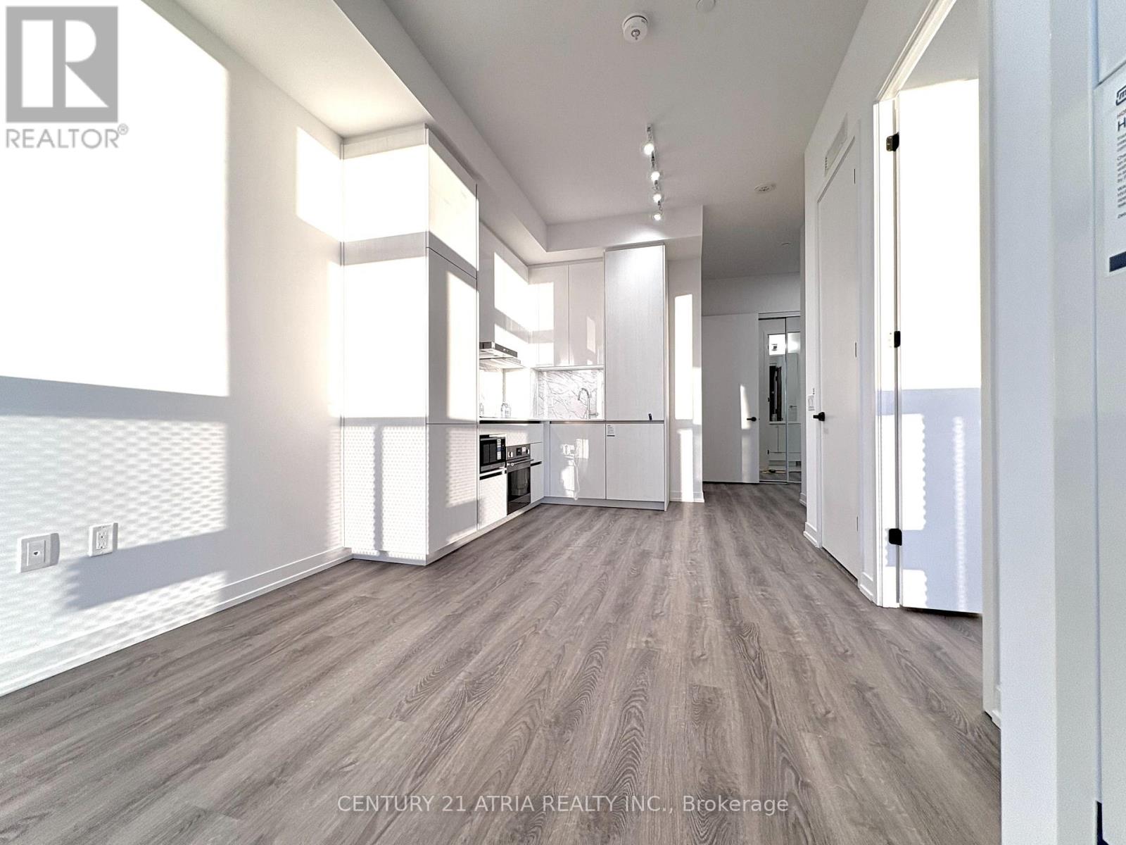 3711 - 8 Interchange Way, Vaughan (Vaughan Corporate Centre), Ontario  L4K 0R2 - Photo 6 - N12640338