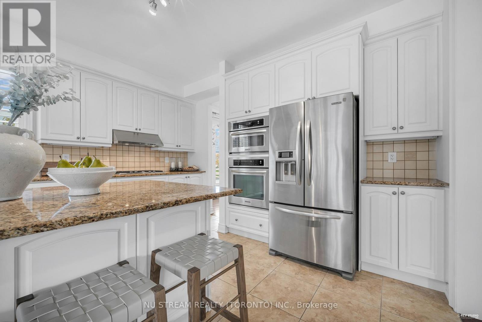 237 Upper Post Road, Vaughan, Ontario  L6A 4K1 - Photo 13 - N12640356