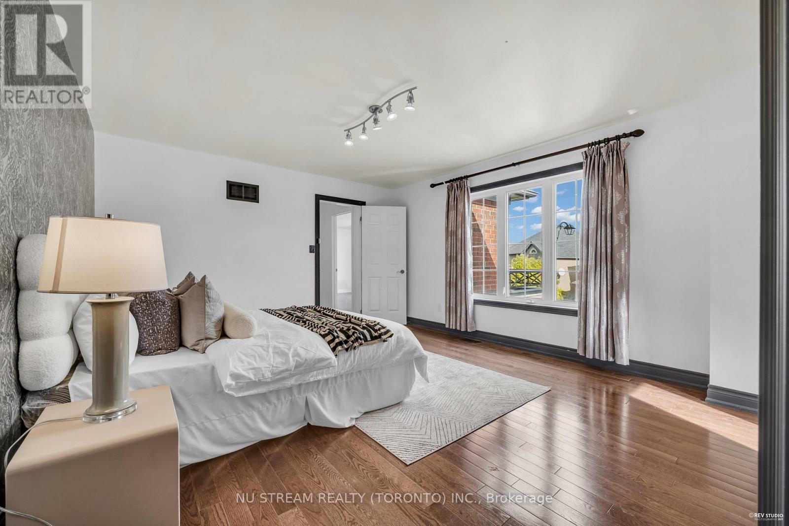 237 Upper Post Road, Vaughan, Ontario  L6A 4K1 - Photo 25 - N12640356