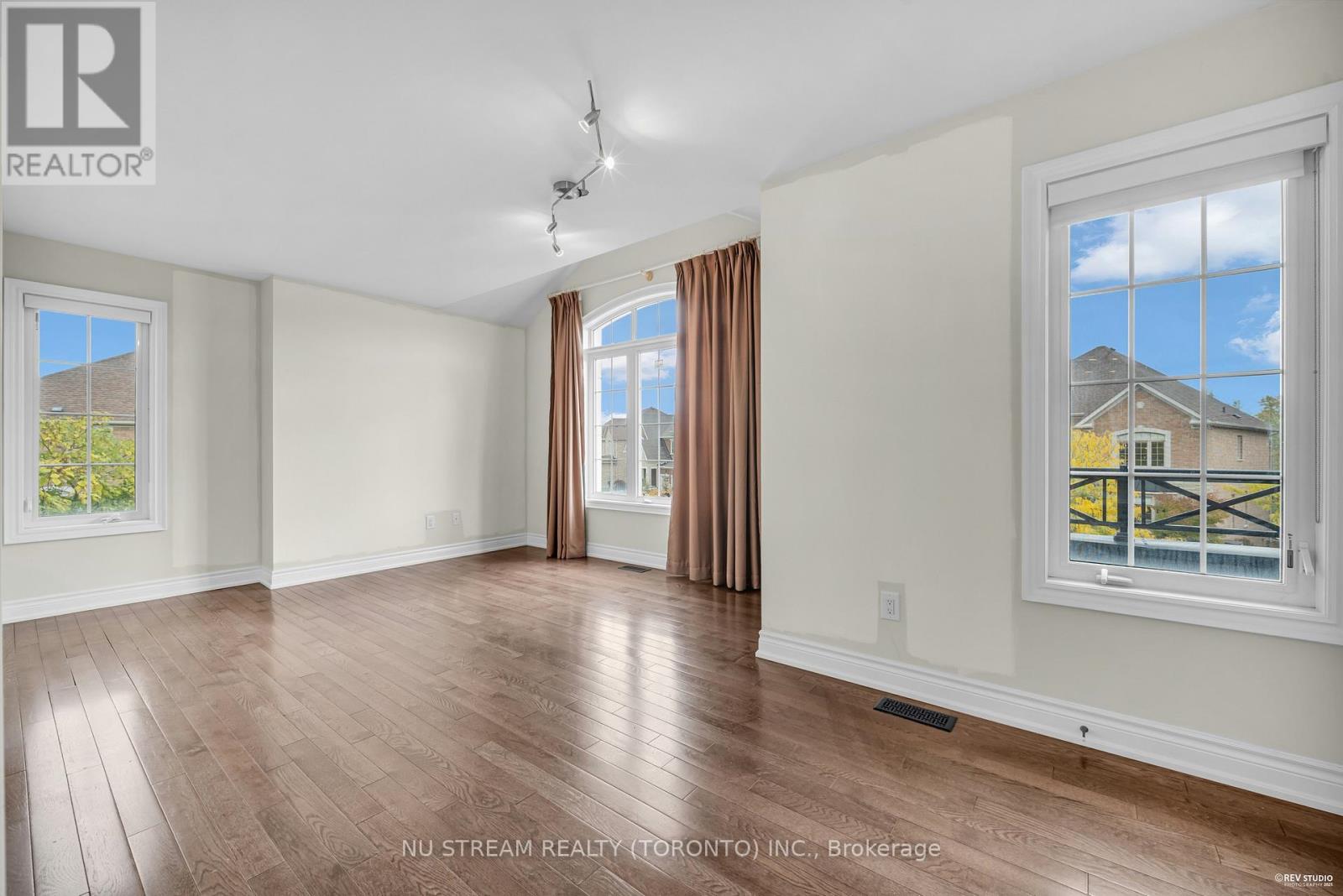 237 Upper Post Road, Vaughan, Ontario  L6A 4K1 - Photo 31 - N12640356