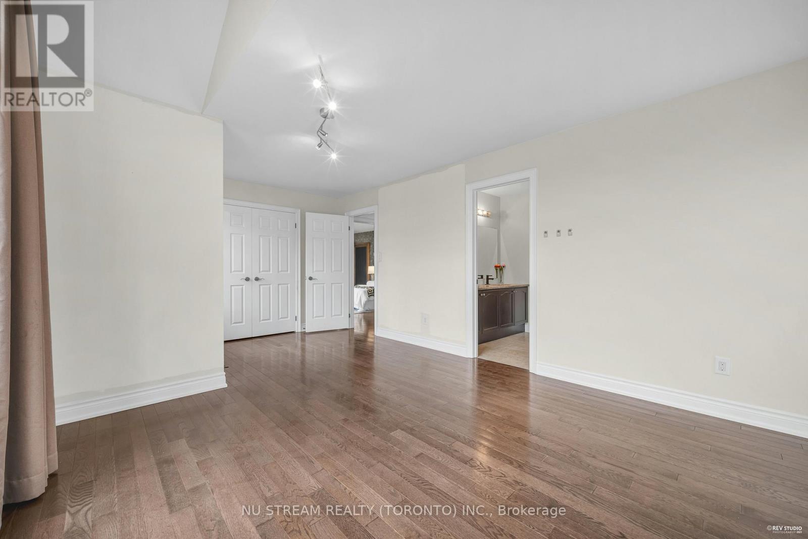 237 Upper Post Road, Vaughan, Ontario  L6A 4K1 - Photo 32 - N12640356