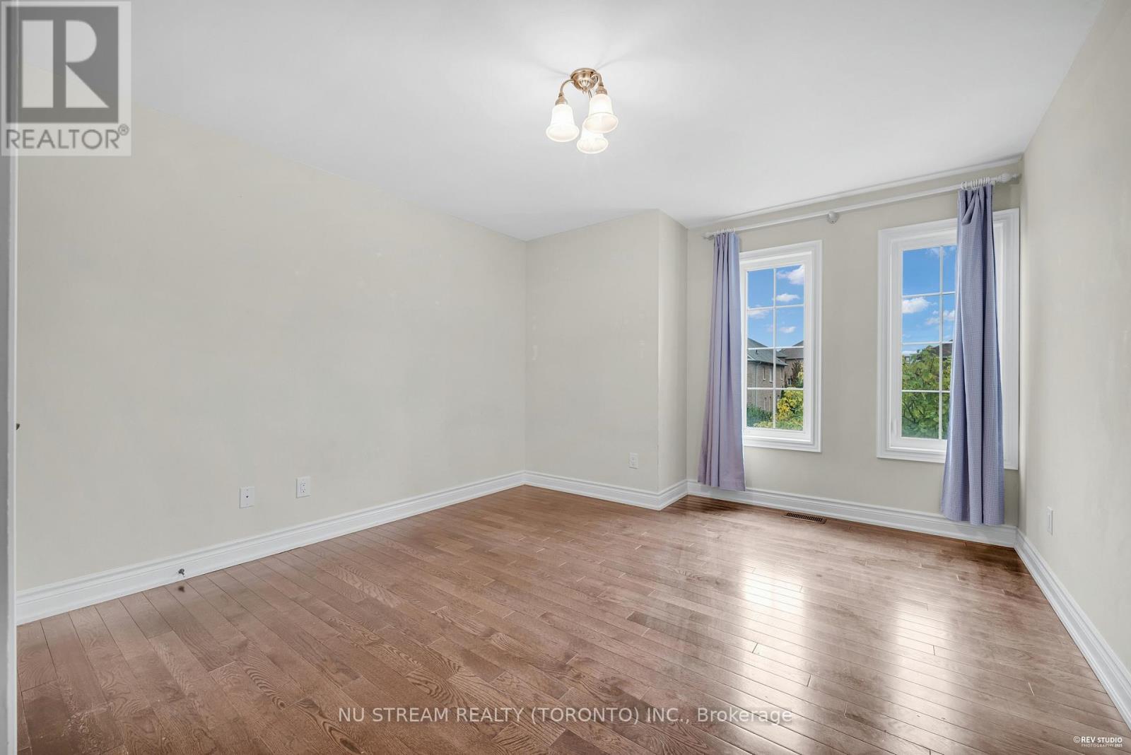 237 Upper Post Road, Vaughan, Ontario  L6A 4K1 - Photo 35 - N12640356