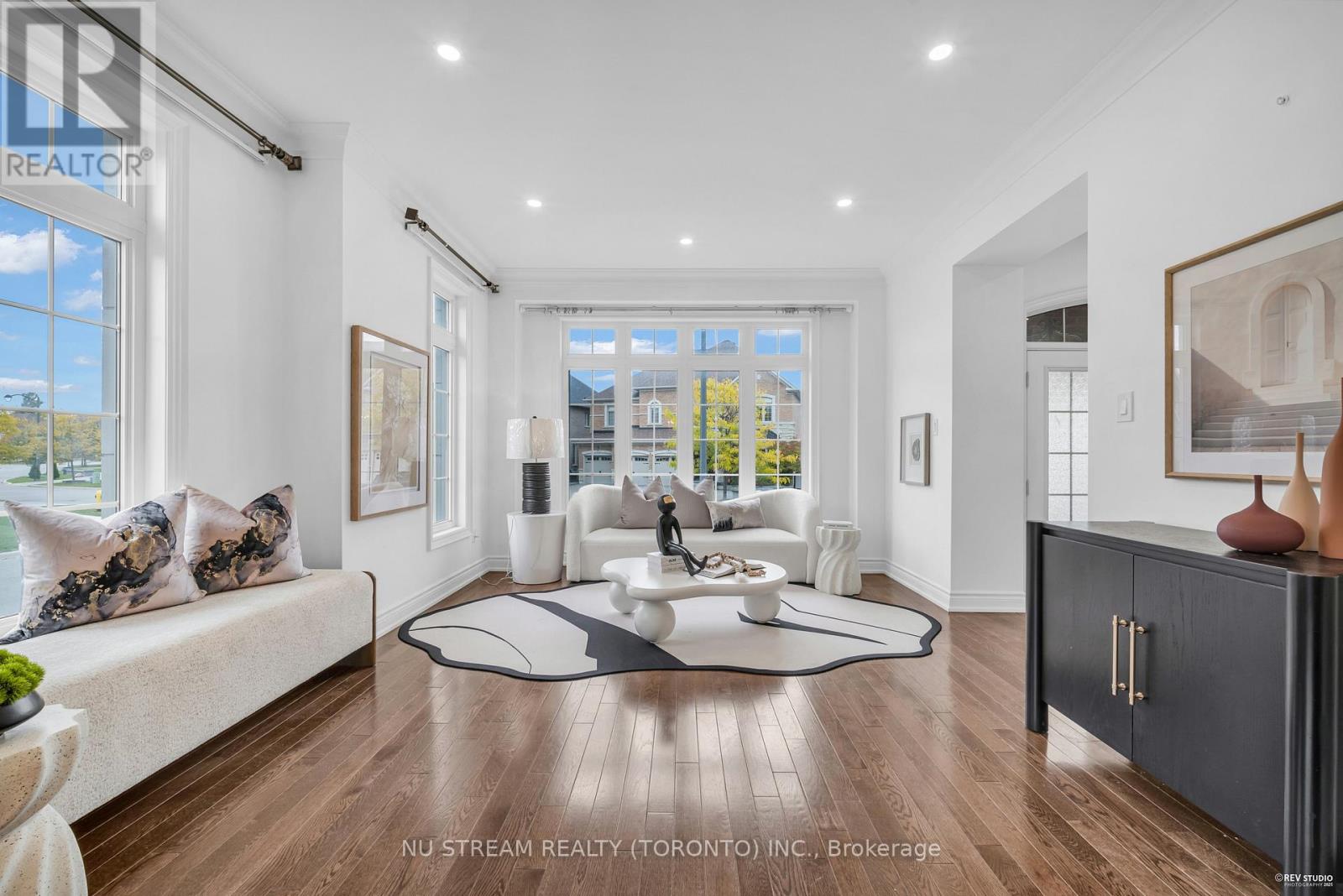 237 Upper Post Road, Vaughan, Ontario  L6A 4K1 - Photo 5 - N12640356