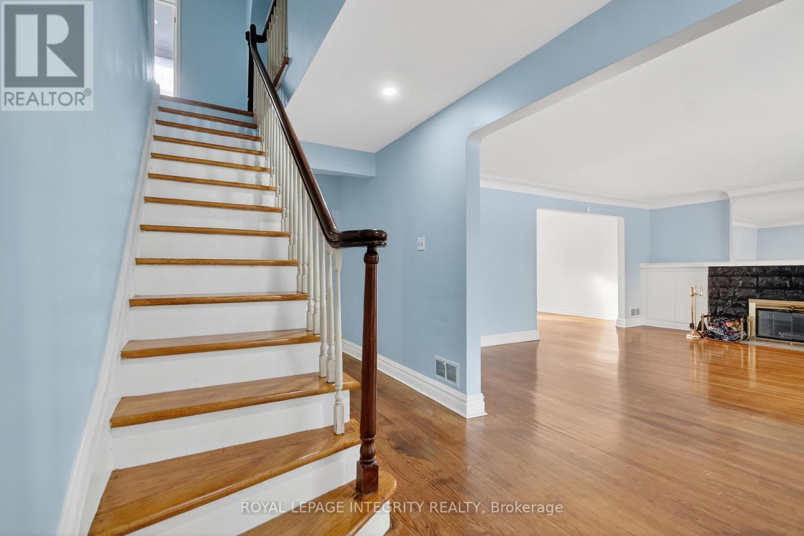 230 Smyth Road, Ottawa, Ontario  K1H 5A2 - Photo 25 - X12639656