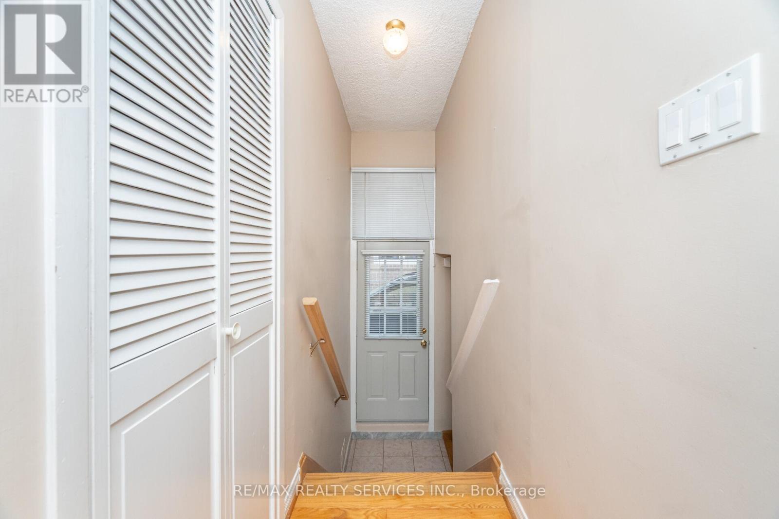 41 Kimbark Drive, Brampton, Ontario  L6X 2A3 - Photo 31 - W12640330