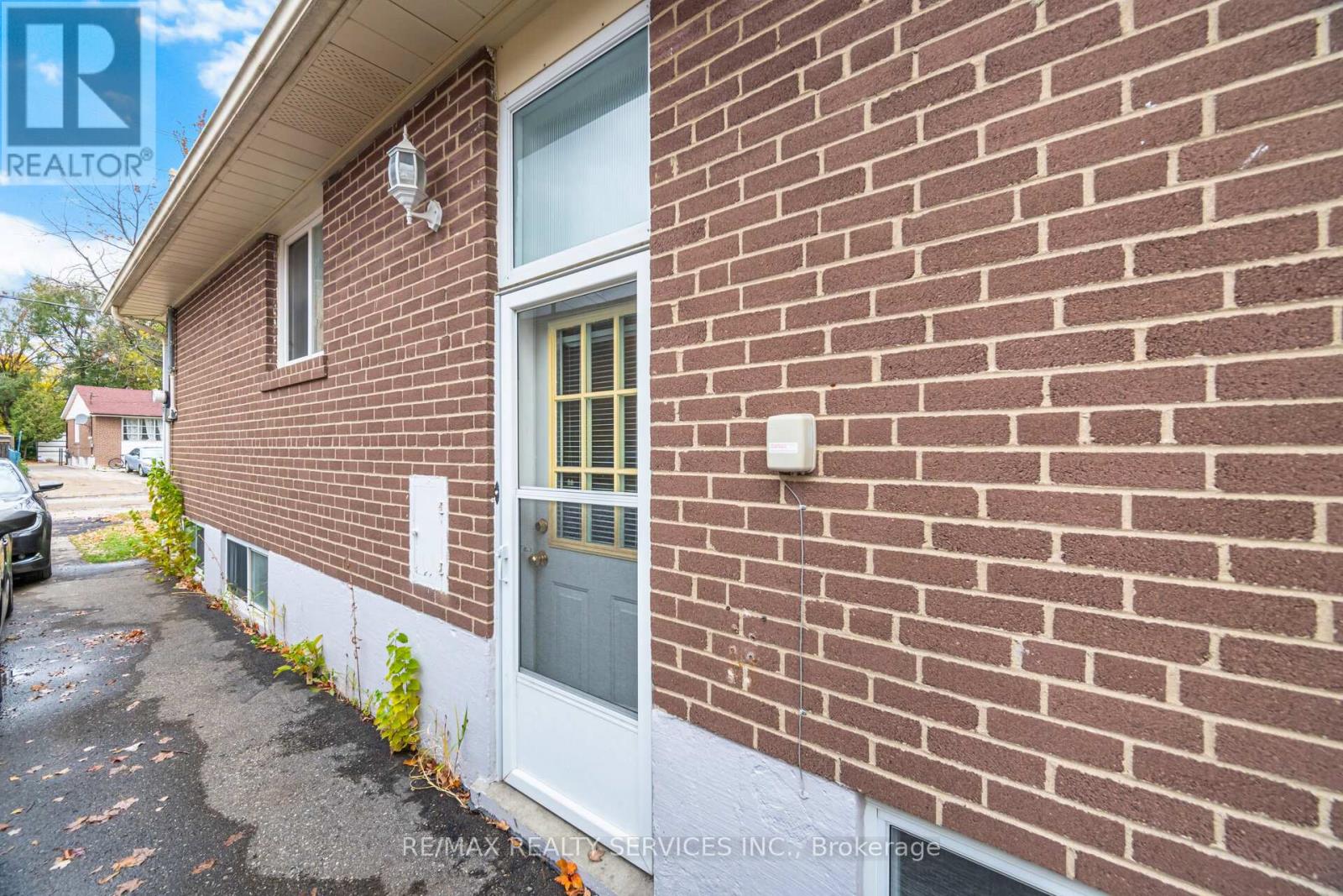 41 Kimbark Drive, Brampton, Ontario  L6X 2A3 - Photo 32 - W12640330